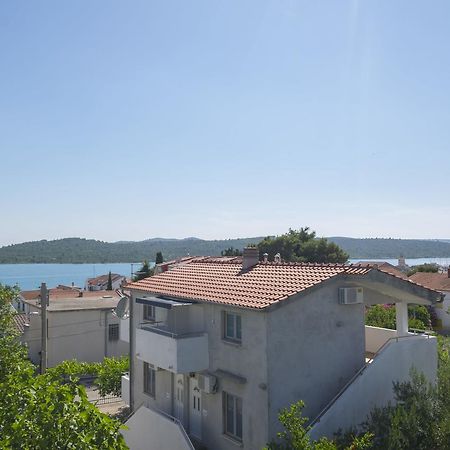 Apartments Katarina Pirovac Bagian luar foto