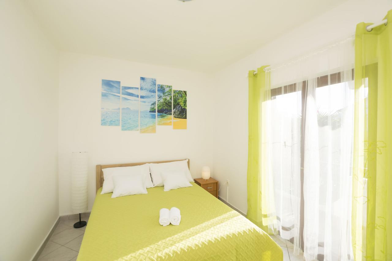 Apartments Katarina Pirovac Bagian luar foto
